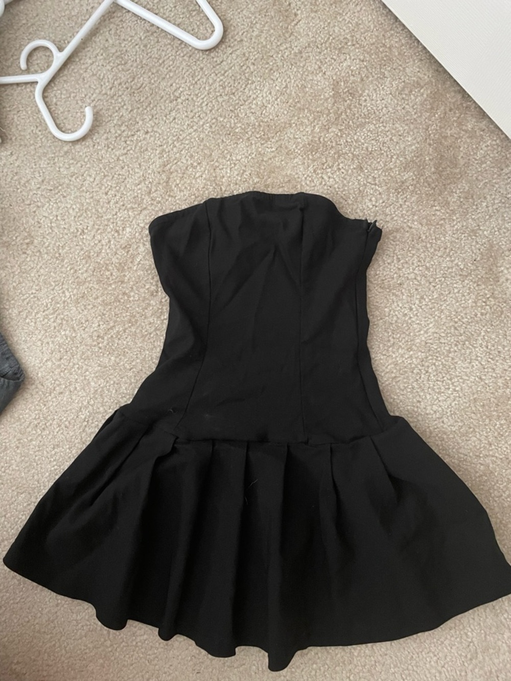 2 cute Strapless Dress